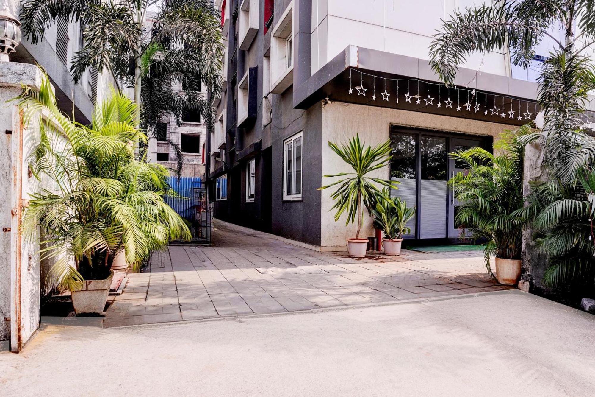 Townhouse Oak Kopar Khairane Navi Mumbai Formerly Ivy Hotel Екстериор снимка
