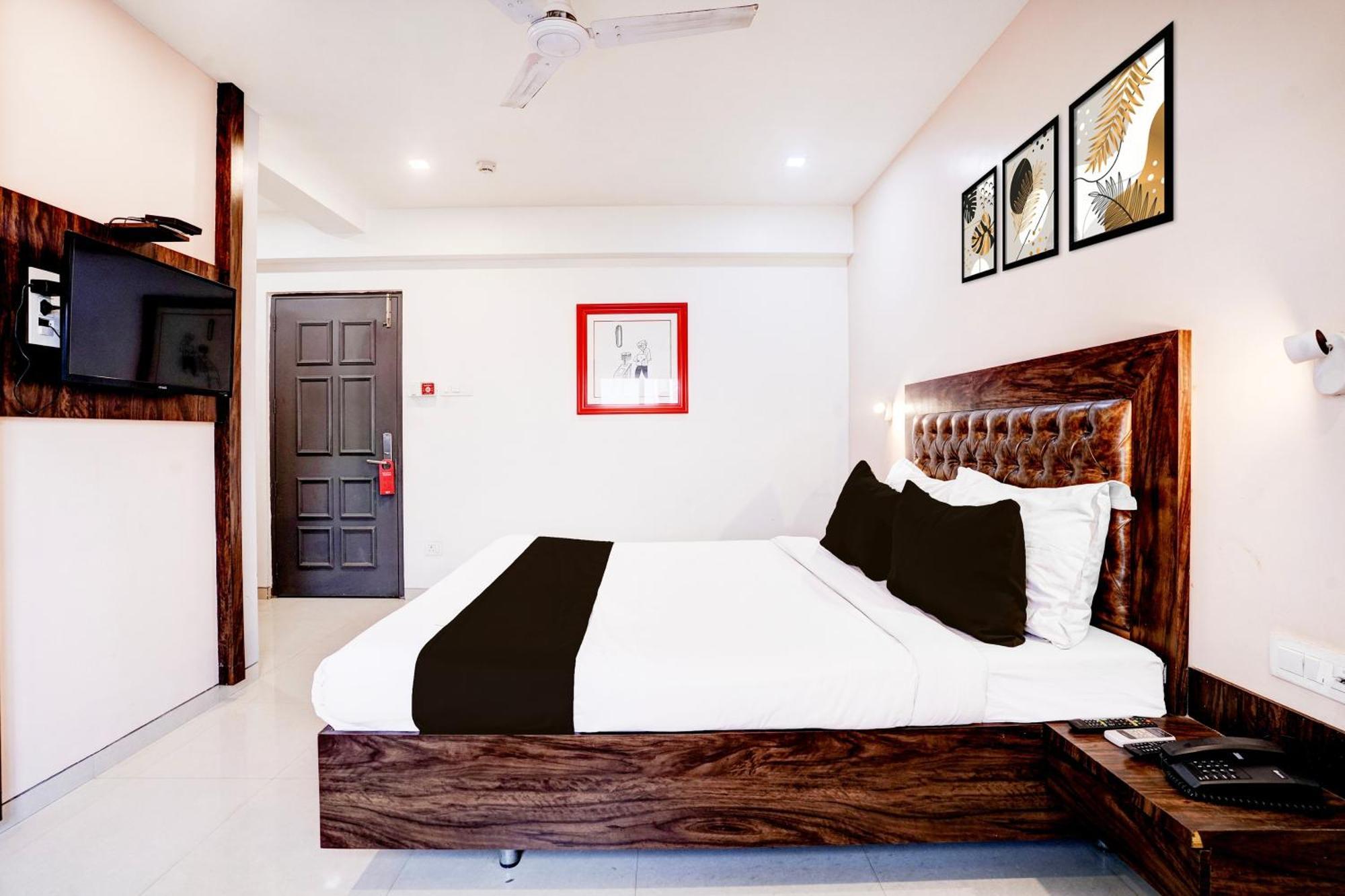Townhouse Oak Kopar Khairane Navi Mumbai Formerly Ivy Hotel Екстериор снимка