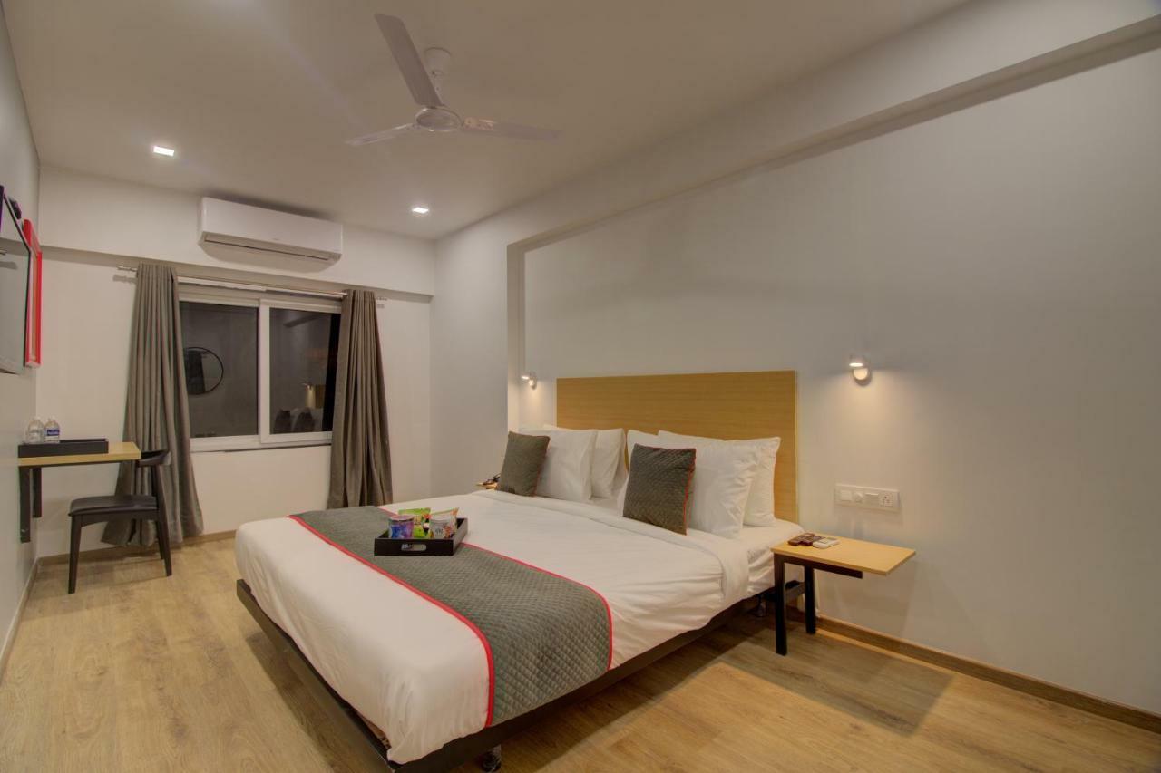Townhouse Oak Kopar Khairane Navi Mumbai Formerly Ivy Hotel Екстериор снимка