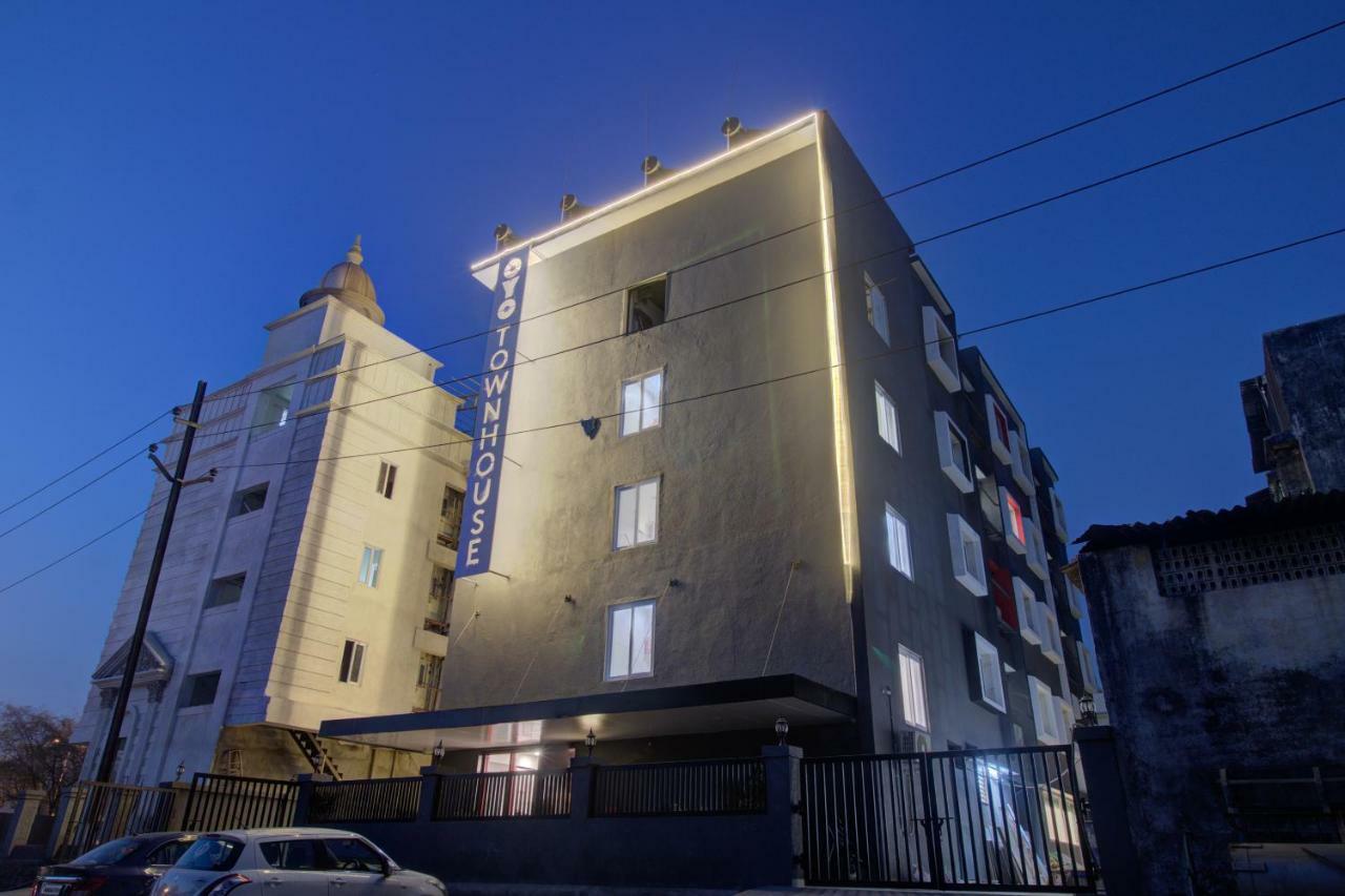 Townhouse Oak Kopar Khairane Navi Mumbai Formerly Ivy Hotel Екстериор снимка